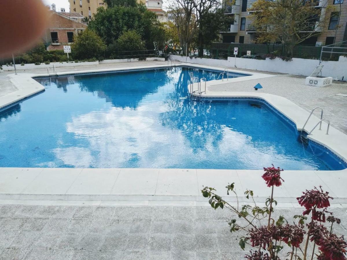 Benalmadena Piscis Sun & Beach Apartment Luaran gambar